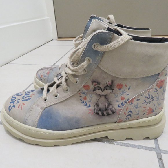 Dogo Women's Floral Lace Up Boots - Beige - Picture 9 of 16